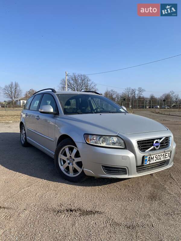 Універсал Volvo V50 2011 в Житомирі