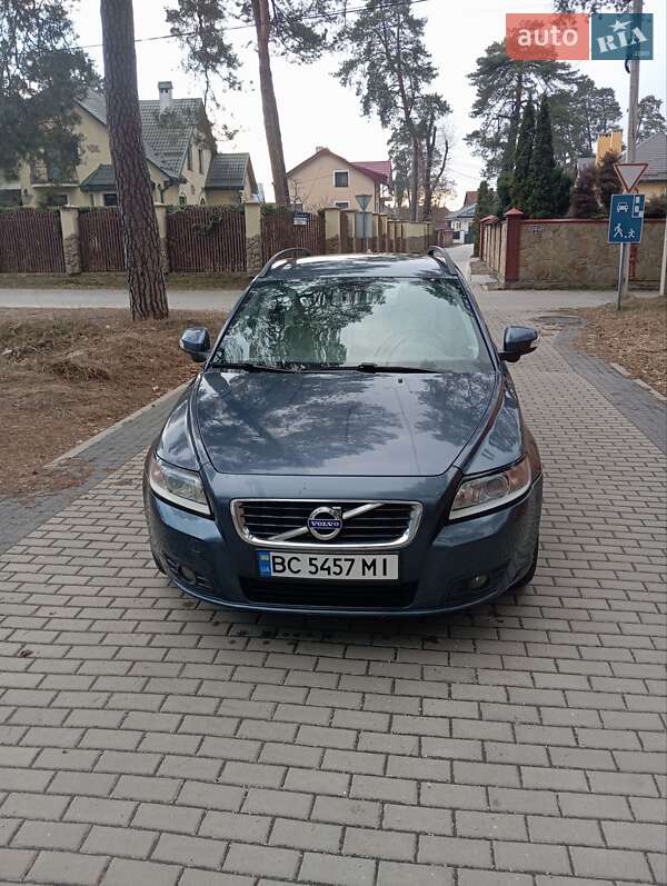 Volvo V50 2011