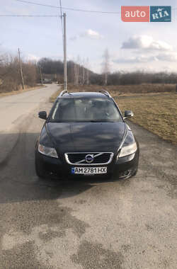 Універсал Volvo V50 2010 в Звягелі