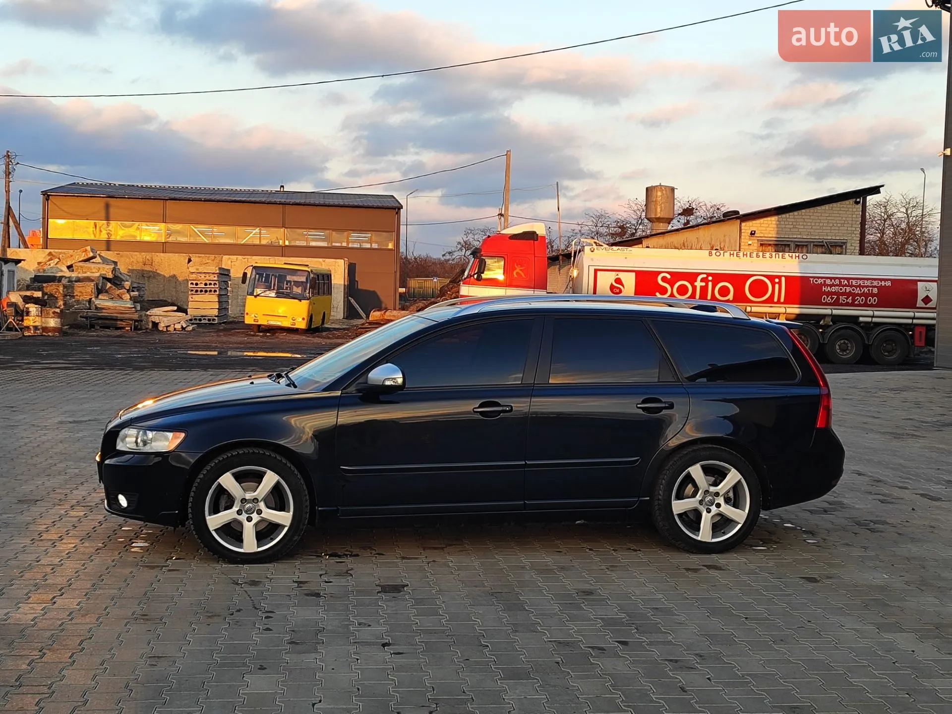 2011 Volvo V50 - мініатюра 7