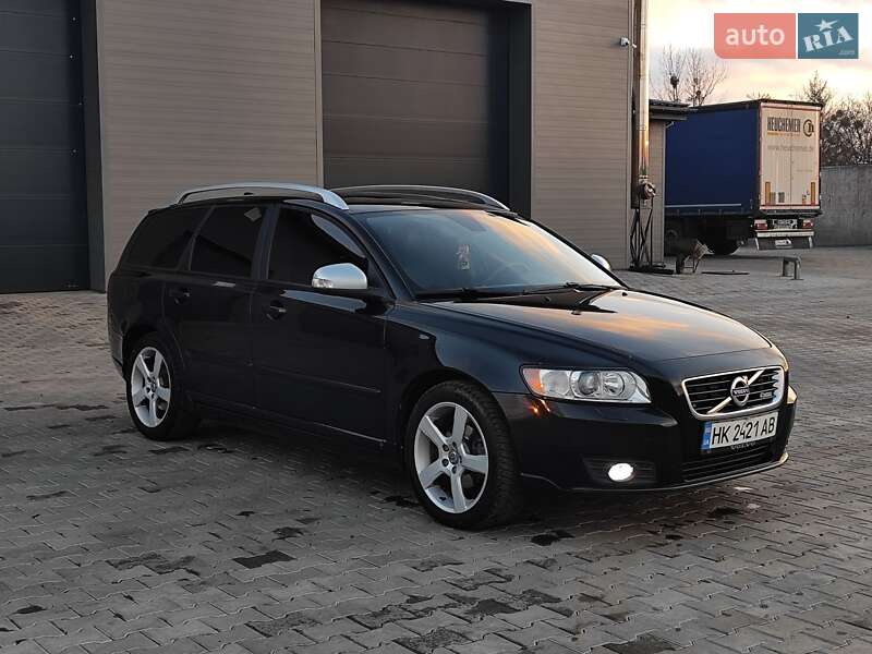 Універсал Volvo V50 2011 в Сарнах