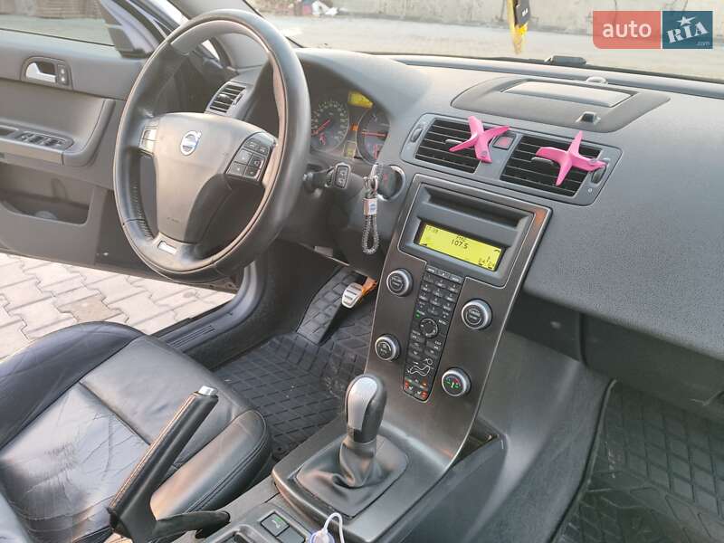 Універсал Volvo V50 2011 в Сарнах