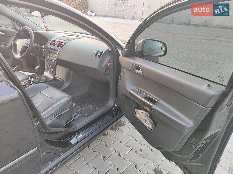 Універсал Volvo V50 2011 в Сарнах