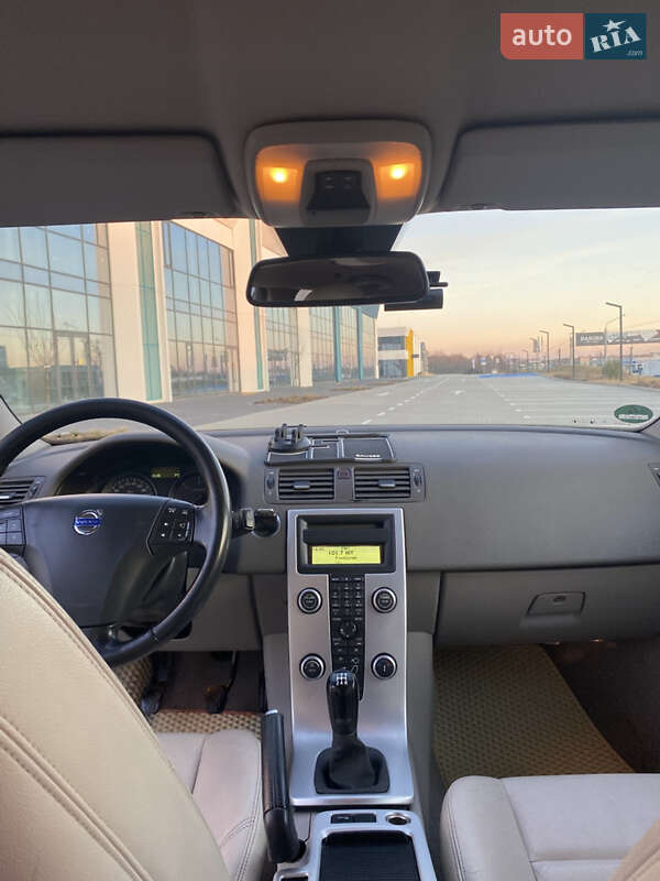 Універсал Volvo V50 2010 в Львові