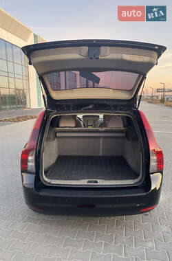 Универсал Volvo V50 2010 в 