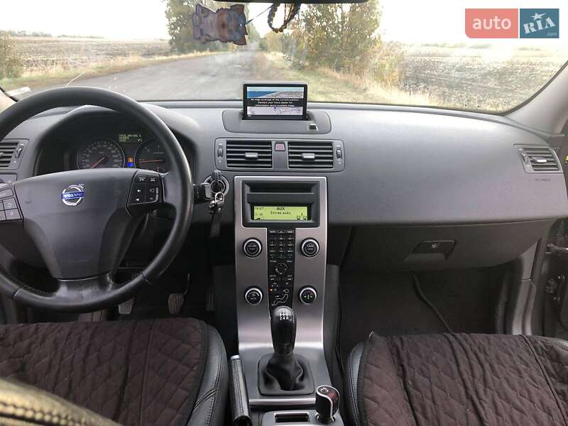 Універсал Volvo V50 2008 в Карлівці