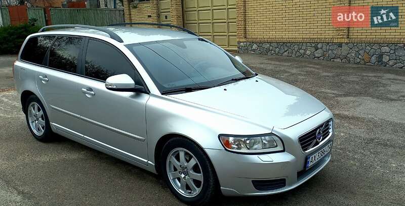 Универсал Volvo V50 2010 в Харькове