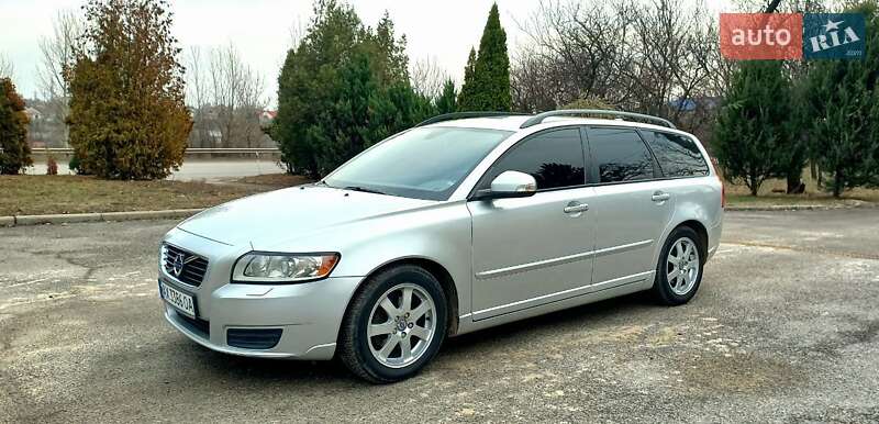Универсал Volvo V50 2010 в Харькове