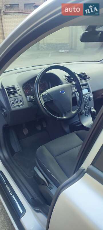 Универсал Volvo V50 2010 в Харькове