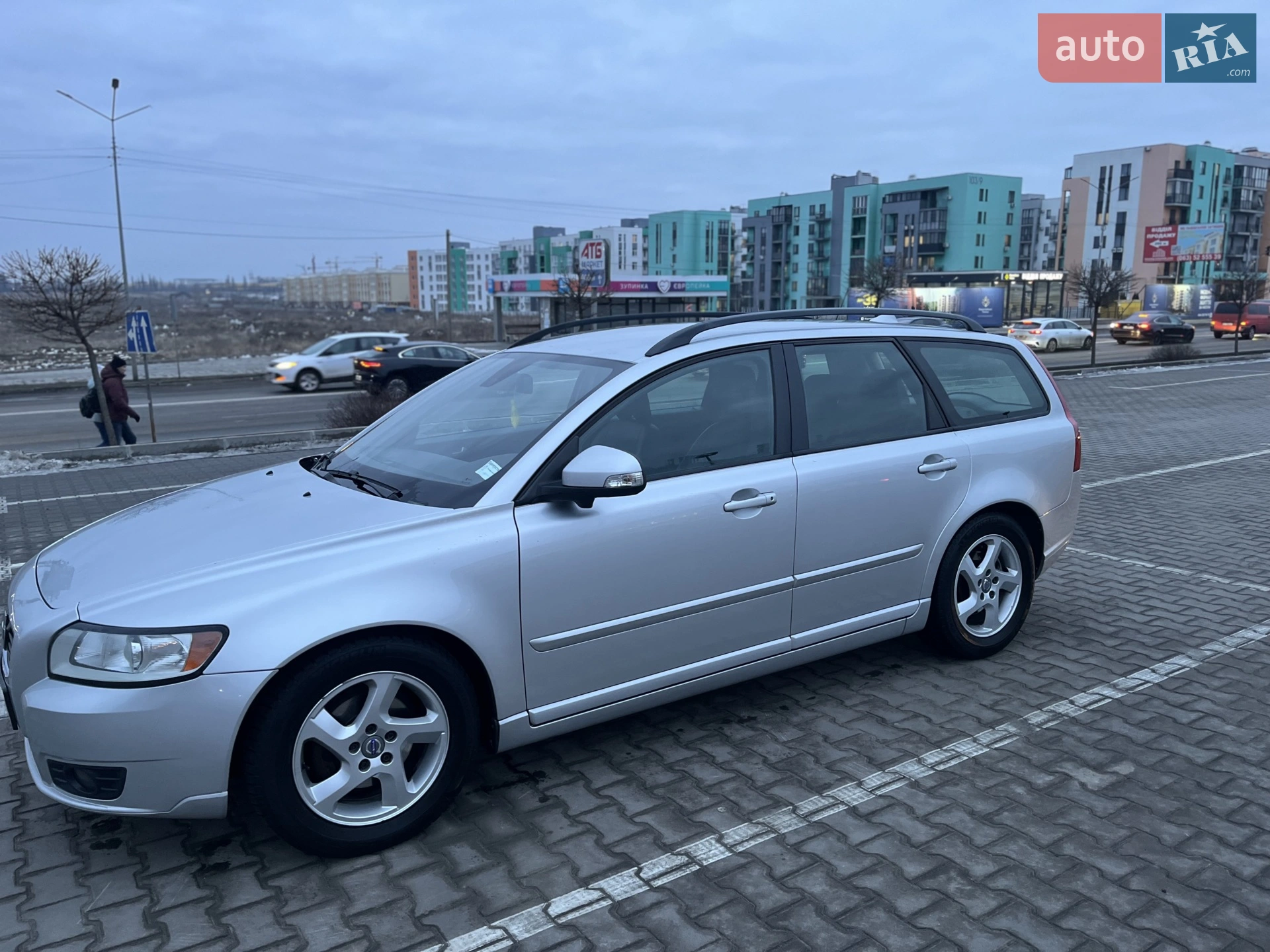 2010 Volvo V50 - мініатюра 2