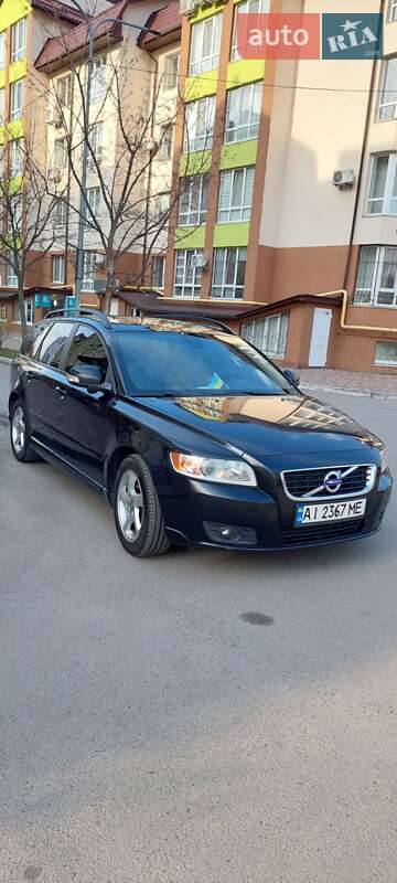 Универсал Volvo V50 2010 в 