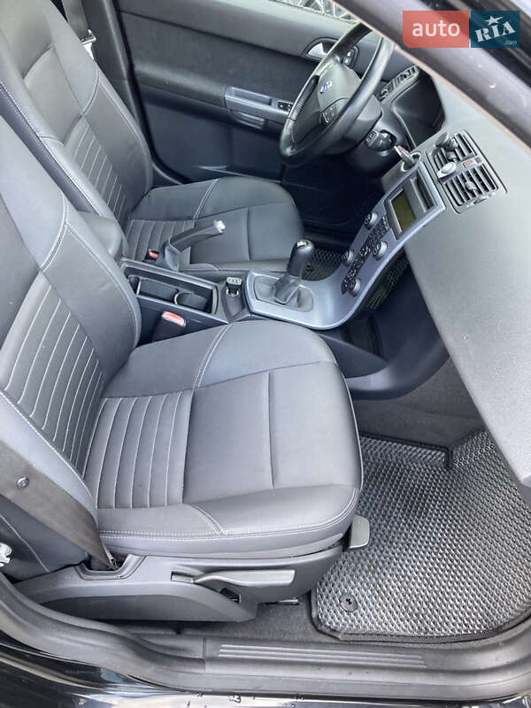 Универсал Volvo V50 2006 в Львове фото 11 Универсал Volvo V50 2006 в Львове