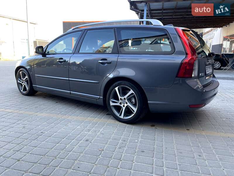 Універсал Volvo V50 2012 в Львові
