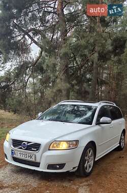 Універсал Volvo V50 2011 в Переяславі