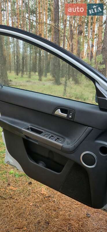 Універсал Volvo V50 2011 в Києві фото 41 Універсал Volvo V50 2011 в Києві