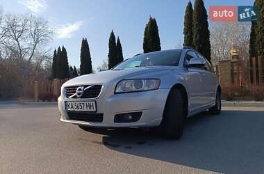 Универсал Volvo V50 2010 в 
