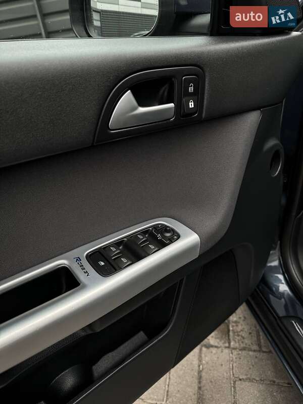 Универсал Volvo V50 2011 в Черкассах