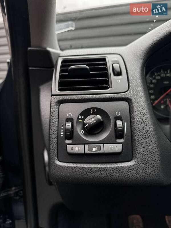 Универсал Volvo V50 2011 в Черкассах