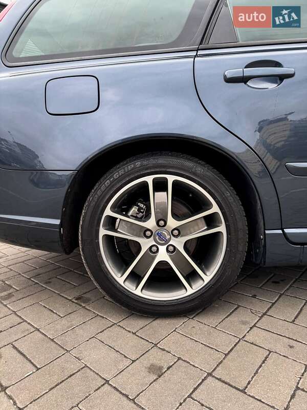 Универсал Volvo V50 2011 в Черкассах