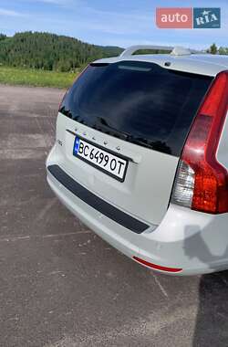 Универсал Volvo V50 2012 в 