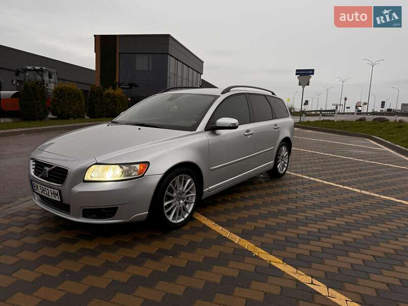 Універсал Volvo V50 2009 в Рівному