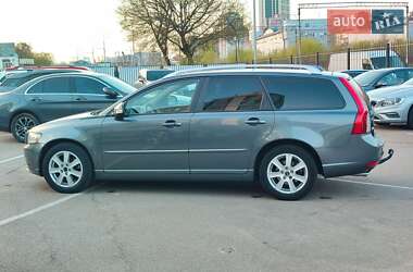 Универсал Volvo V50 2012 в 