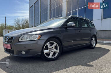Универсал Volvo V50 2012 в 