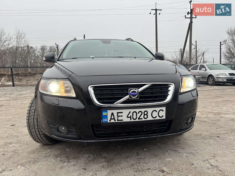Универсал Volvo V50 2010 в Запорожье