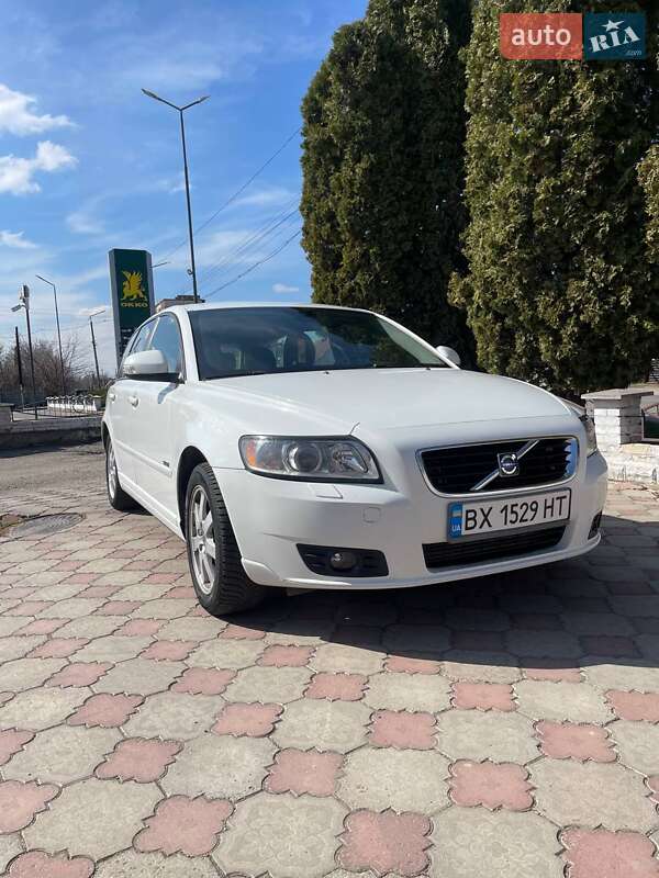 Універсал Volvo V50 2009 в Рівному