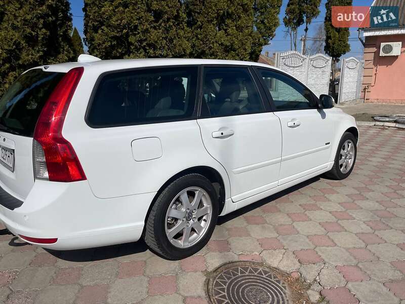 Універсал Volvo V50 2009 в Рівному