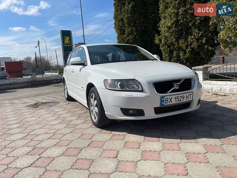 Універсал Volvo V50 2009 в Рівному