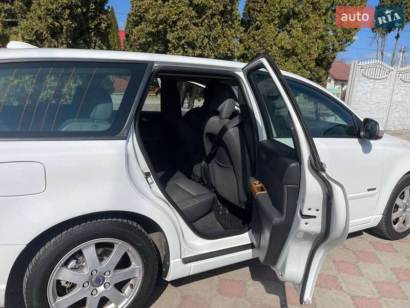 Універсал Volvo V50 2009 в Рівному