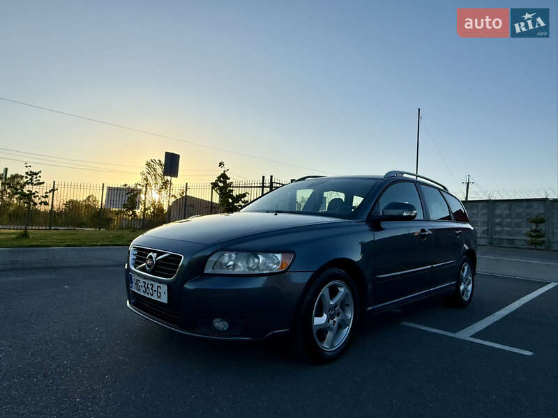 Універсал Volvo V50 2012 в Ірпені