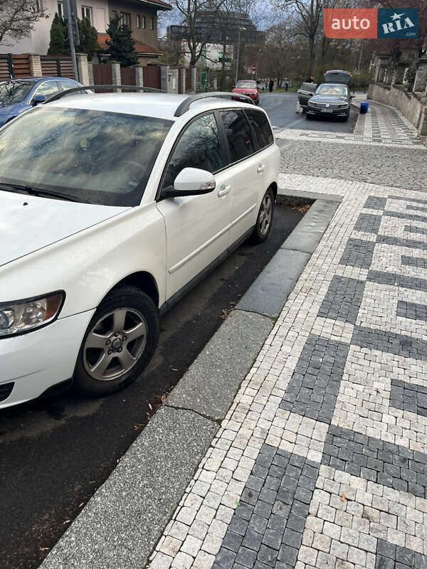 Универсал Volvo V50 2009 в Болехове