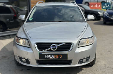 Универсал Volvo V50 2012 в 