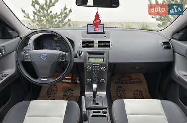Универсал Volvo V50 2012 в 