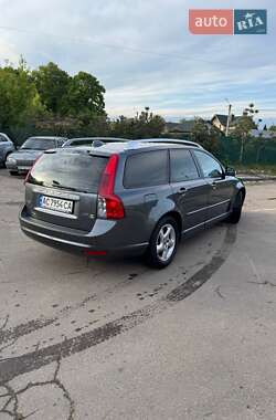 Универсал Volvo V50 2012 в 