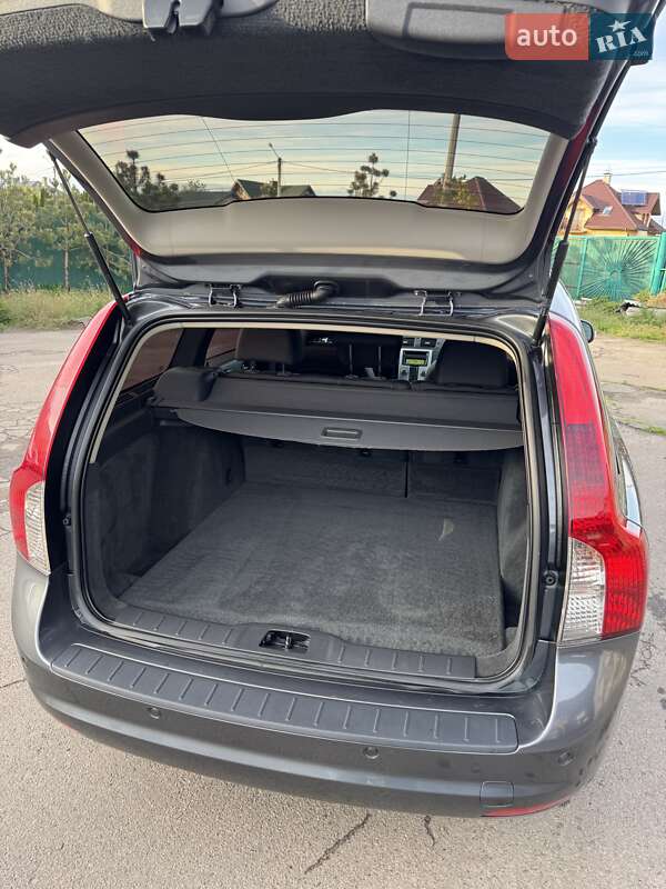 Універсал Volvo V50 2012 в Луцьку