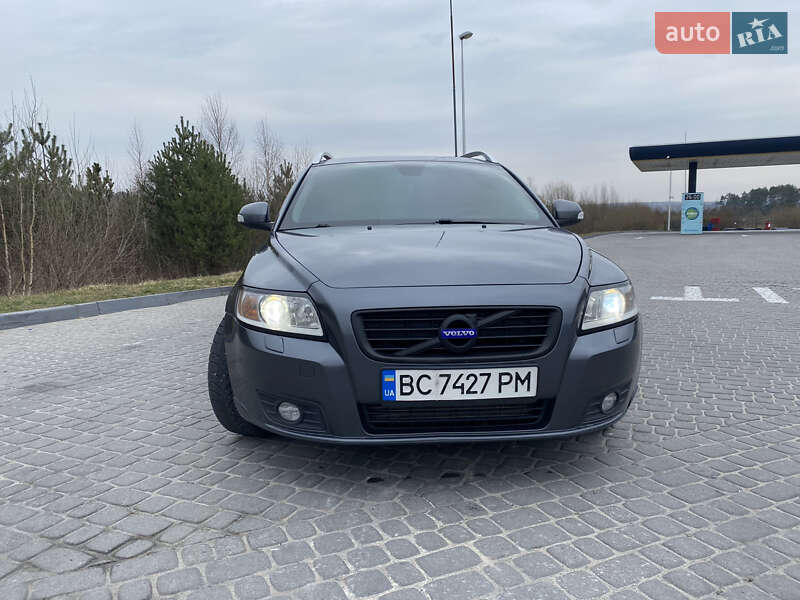 Універсал Volvo V50 2012 в Миколаєві