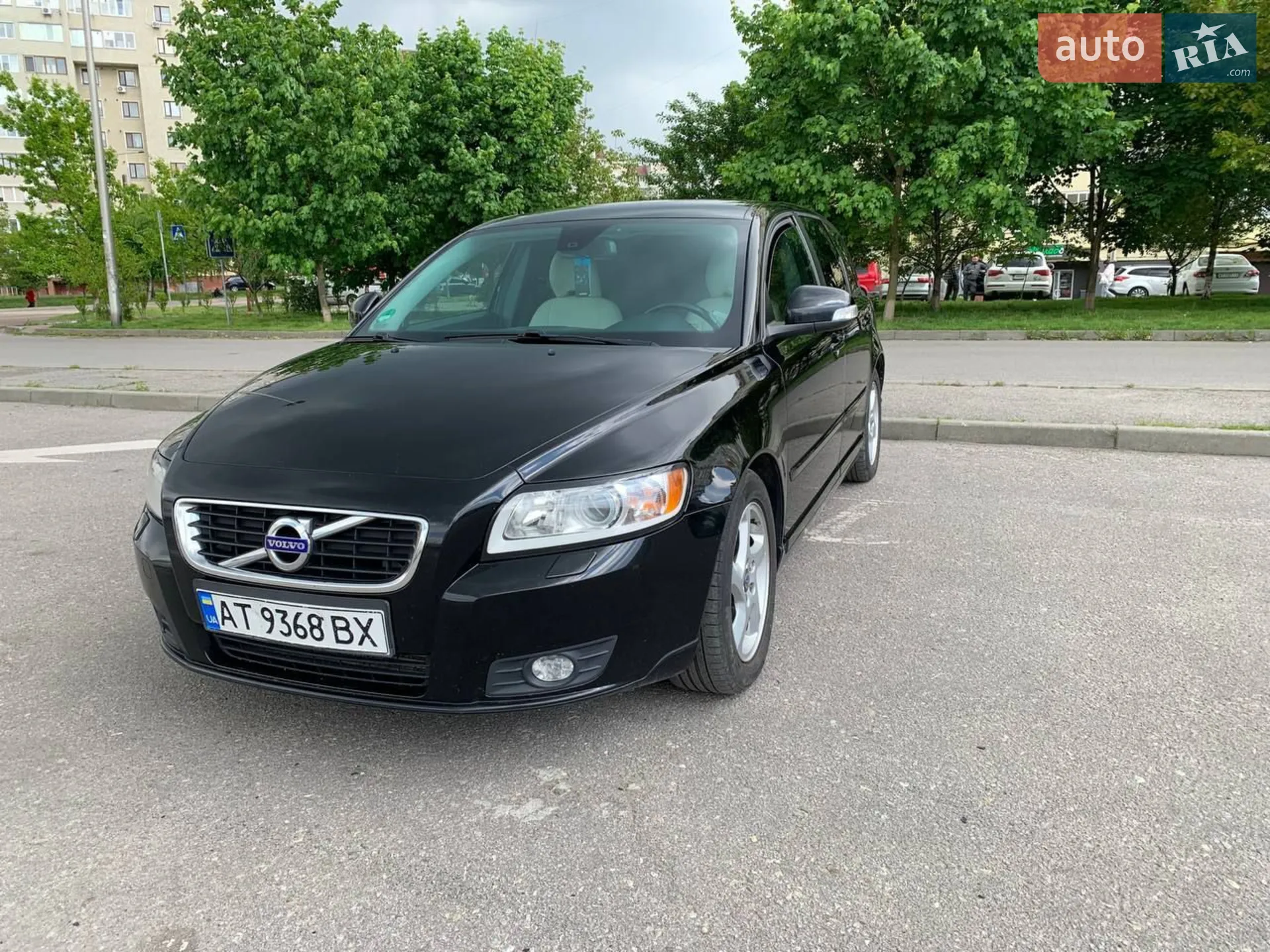 2011 Volvo V50 - мініатюра 2