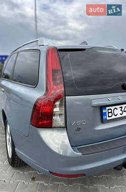 Универсал Volvo V50 2012 в 