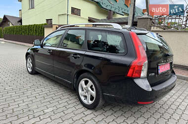 Универсал Volvo V50 2012 в 