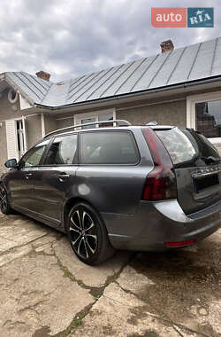 Универсал Volvo V50 2012 в 