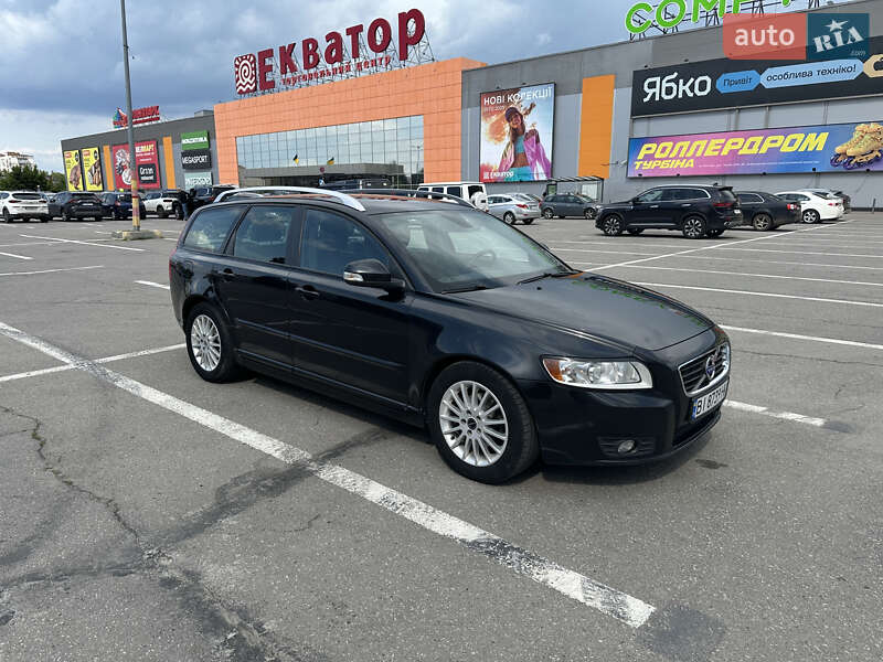Універсал Volvo V50 2012 в Полтаві
