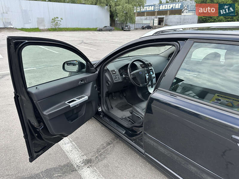 Універсал Volvo V50 2012 в Полтаві