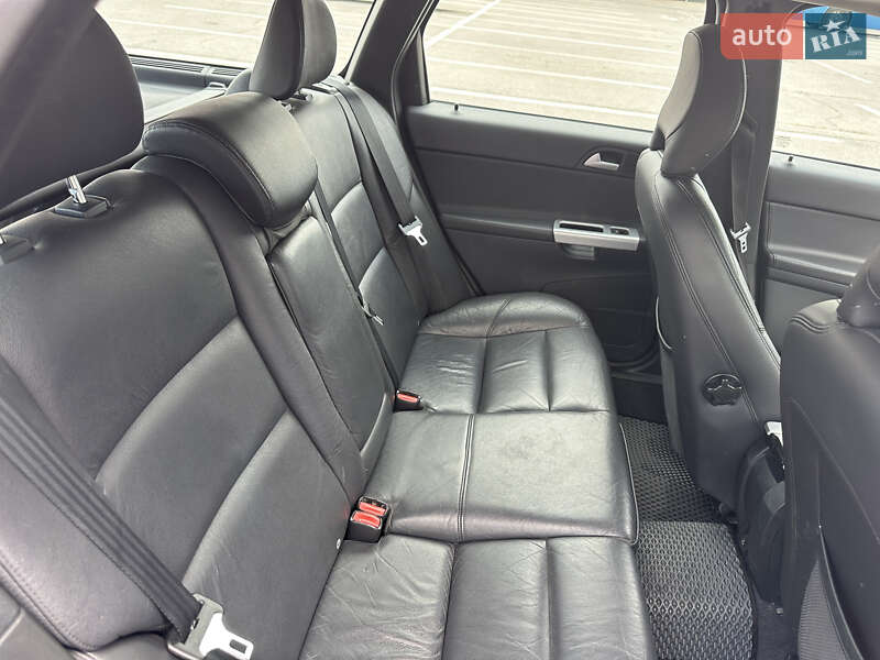 Універсал Volvo V50 2012 в Полтаві