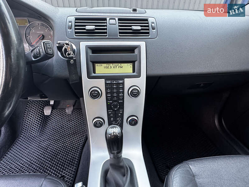 Универсал Volvo V50 2012 в Полтаве фото 12 Универсал Volvo V50 2012 в Полтаве