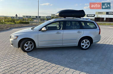 Универсал Volvo V50 2012 в 