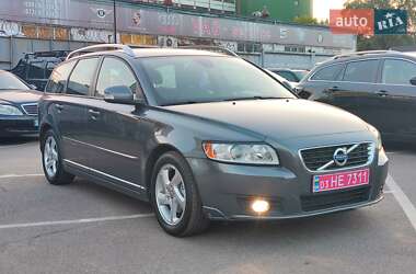 Универсал Volvo V50 2011 в Киеве