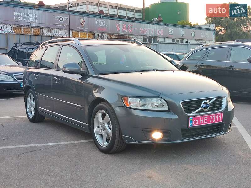 Универсал Volvo V50 2011 в Киеве фото 5 Универсал Volvo V50 2011 в Киеве